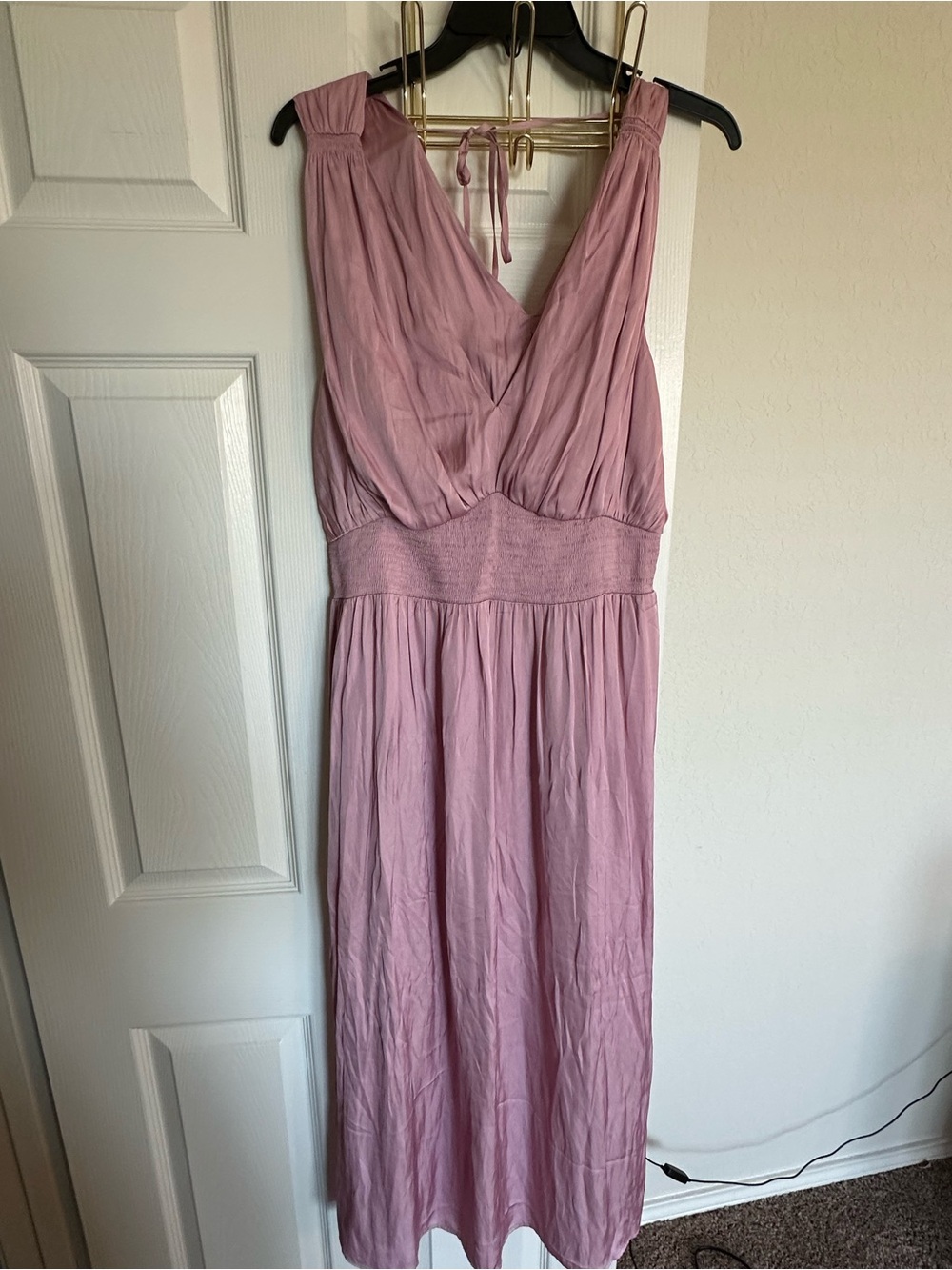 Old Navy Dusty Rose Sleeveless V-Neck Maxi Dress